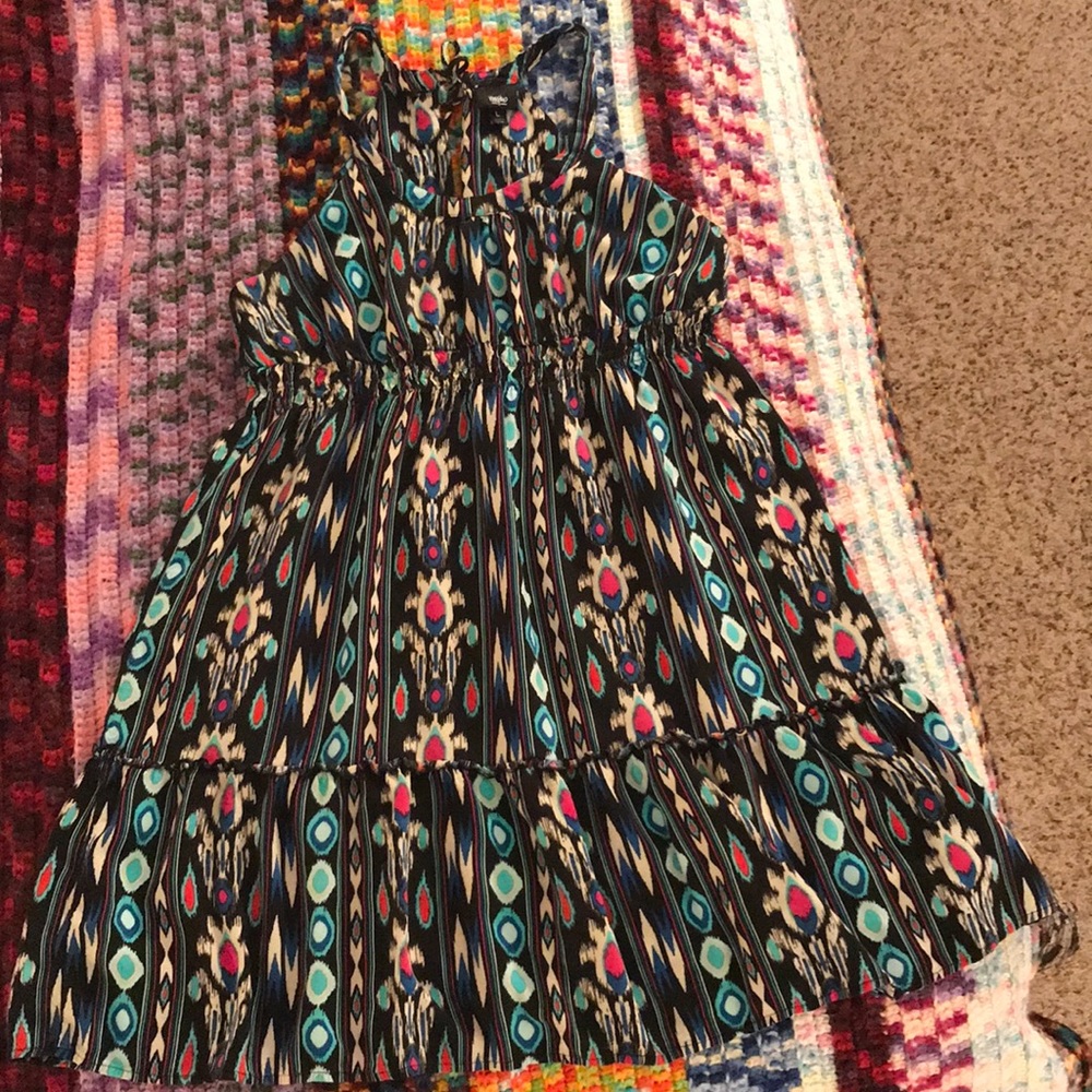 Patterned, cinched waist, bottom ruffle sundress